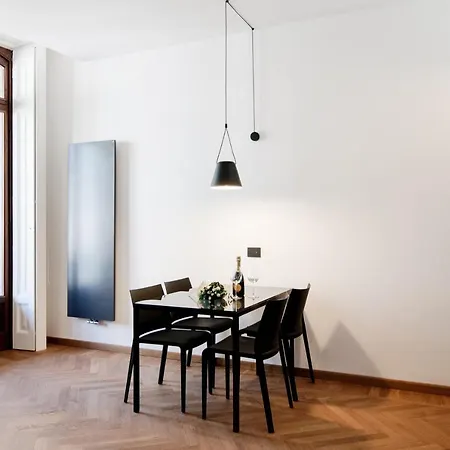 Dome's Charme - The House Of Travelers Apartment Como