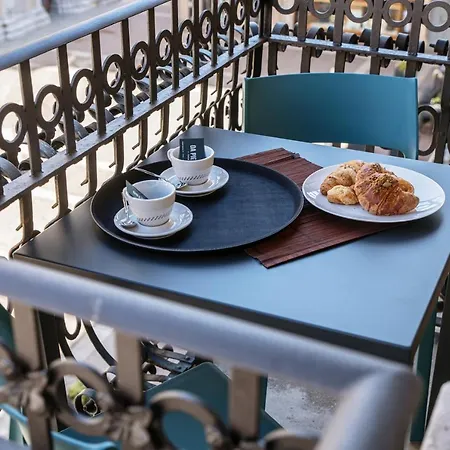 Dome's Charme - The House Of Travelers Apartment Como