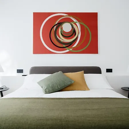Dome's Charme - The House Of Travelers Lejlighed Como